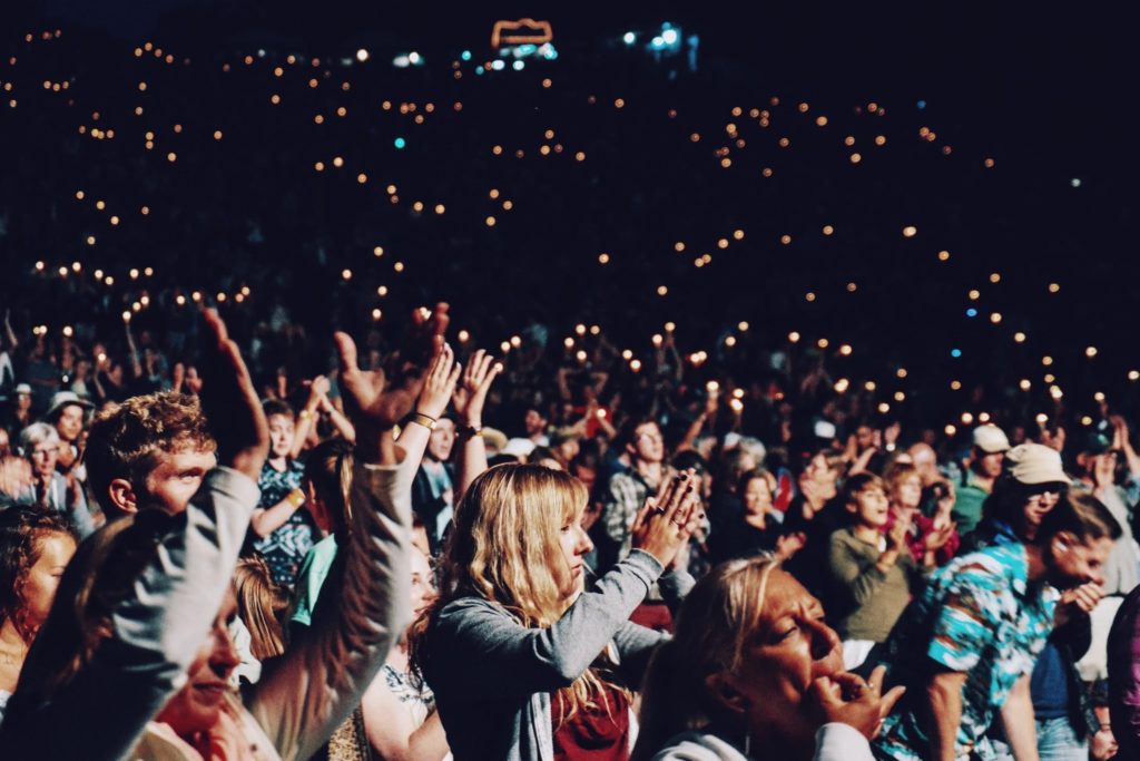 Concert-Crowd-Clapping
