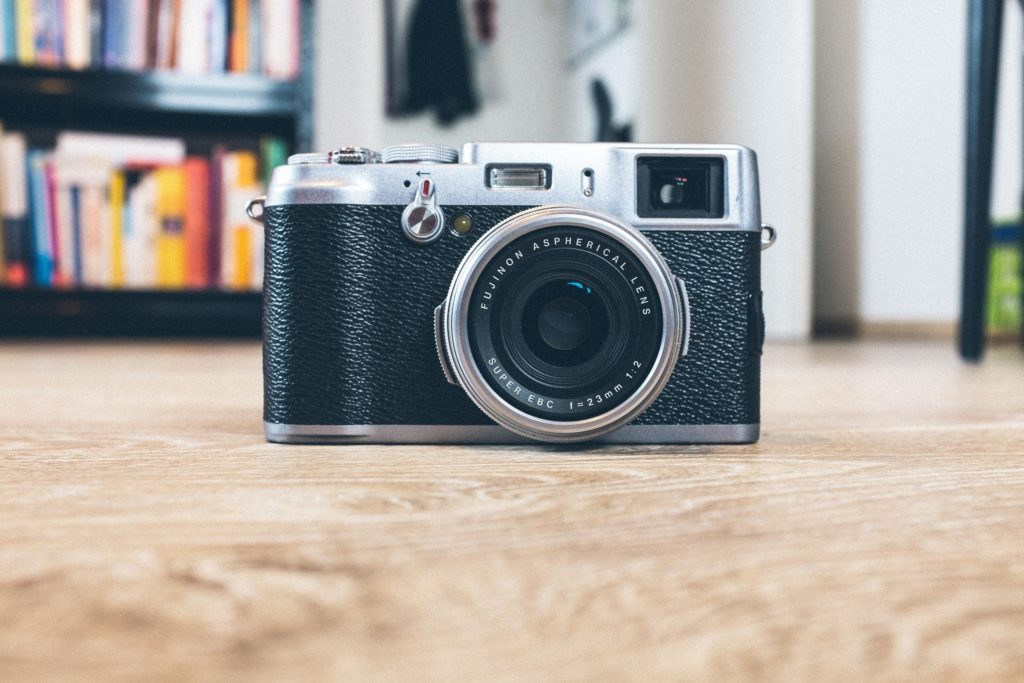Beginner’s Guide to Mirrorless Cameras